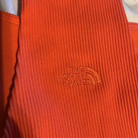 NWT! The North Face Retro Orange sports top - Picture 3 of 5